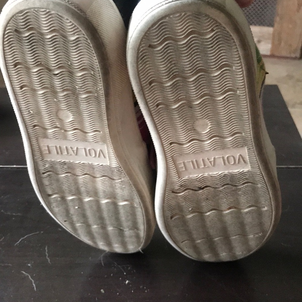Slip ons - Picture 4 of 4